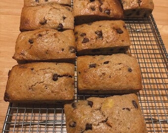 Sourdough Chocolate Chip banana bread minis (9)