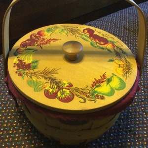 Muzyczny drewniany kosz Peterboro Basket Co., 150. rocznica.