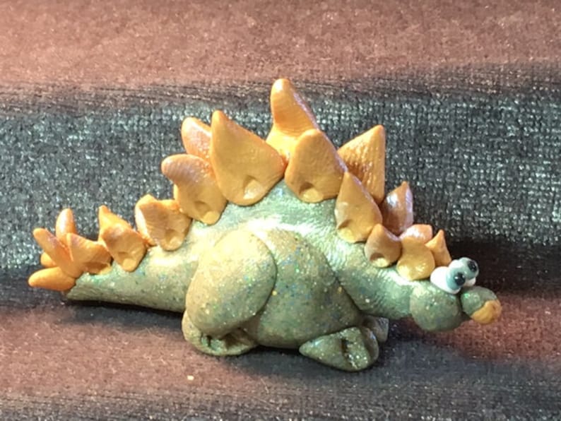 t rex stegosaurus triceratops
