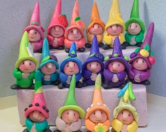Tiny Female Gnome folk miniatures, in &#39;TASTEFUL&#39; colors.  Your choice of one.