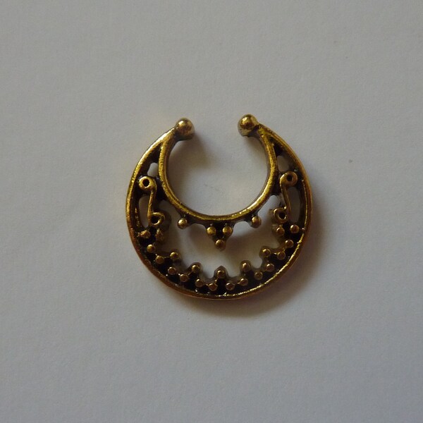 Gouden Fake septum ring, nep septum ring, nep neusring, gouden nep neusring, gouden neusring, gouden septum ring, neusring, tussenschot ring, G1