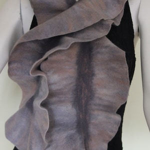 Nunofilz Rüschen Schal Schal Eco Fashion Nunofelting Nuno gefilzter Schal Handmade Handfelt Schal Handmade in USA Sustainable Fashion Fibre art