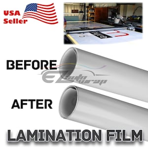 Pu&ograve; includere: Un rotolo di pellicola di laminazione trasparente prima e dopo l'applicazione su un cartello stampato. Il testo "PRIMA" e "DOPO" &egrave; mostrato nell'immagine. Il testo "FILM DI LAMINAZIONE" &egrave; mostrato nella parte inferiore dell'immagine.