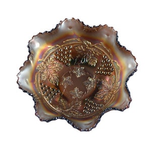Northwood Amethyst Grape Cable Footed Ruffle Bowl