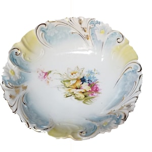 RS Prussia Bowl Daisy Floral Rim in Blue Mold 40