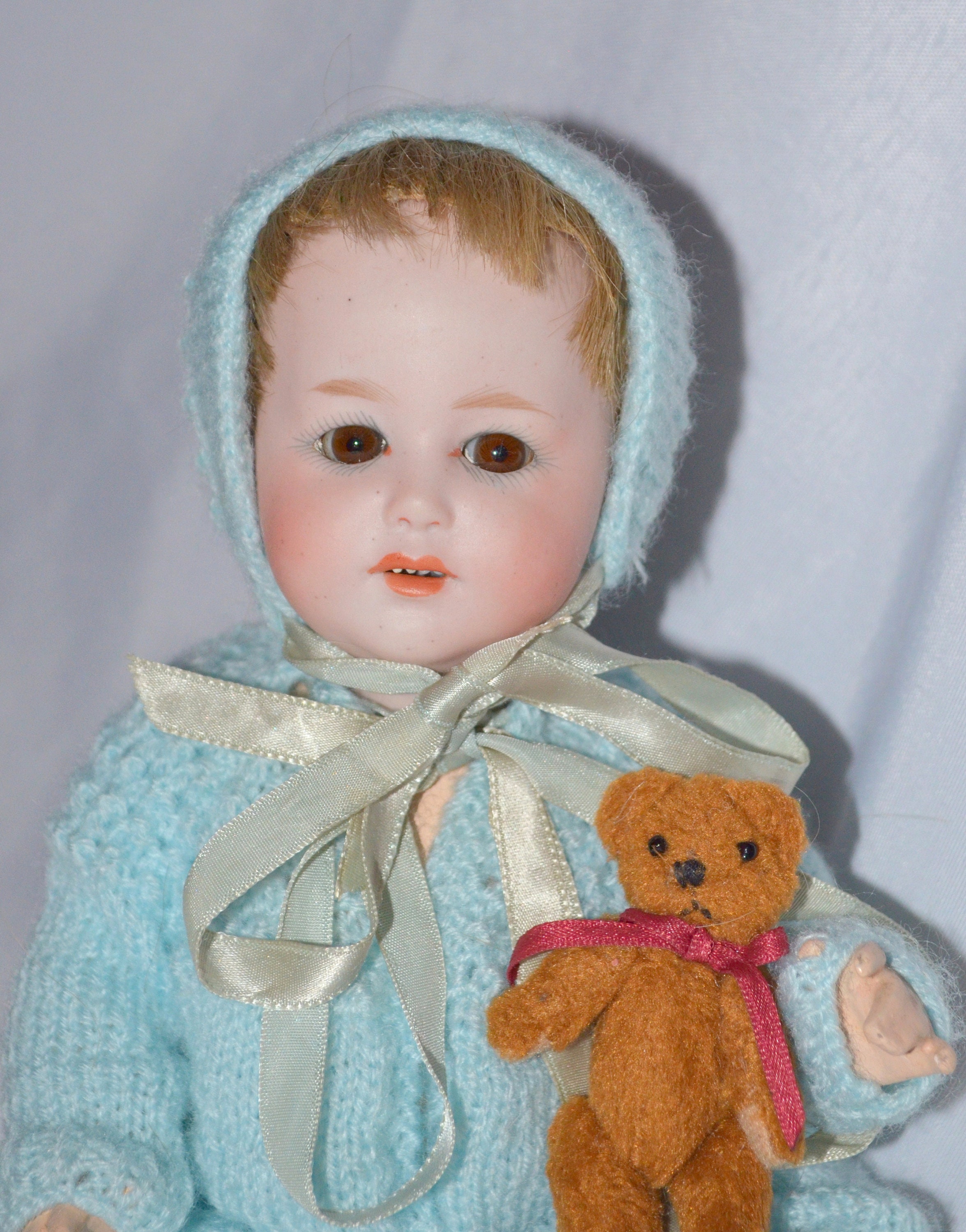 German Bisque Doll Antique Porcelain Mohair Wig Sleep Eyes Marked Spec -  ChristiesCurios