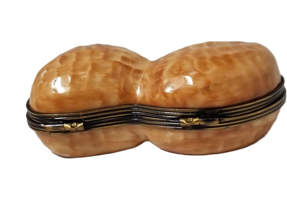 Limoges Trinket Box Hand Painted Peanut with Metal Monkey Clasp View 3