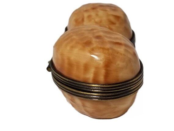 Limoges Trinket Box Hand Painted Peanut with Metal Monkey Clasp View 4