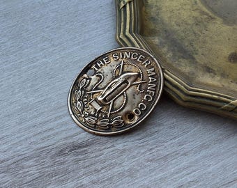 The SINGER Manfg.Co Trade Mark Vintage Sewing Machine label plate 1900s Antique brass plate/pad Original patina -Sm7-
