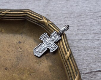 Croix orthodoxe en argent sterling, croix de crucifixion « Sauver et protéger », bijou religieux chrétien en argent sterling, symbole de foi -Rd8-