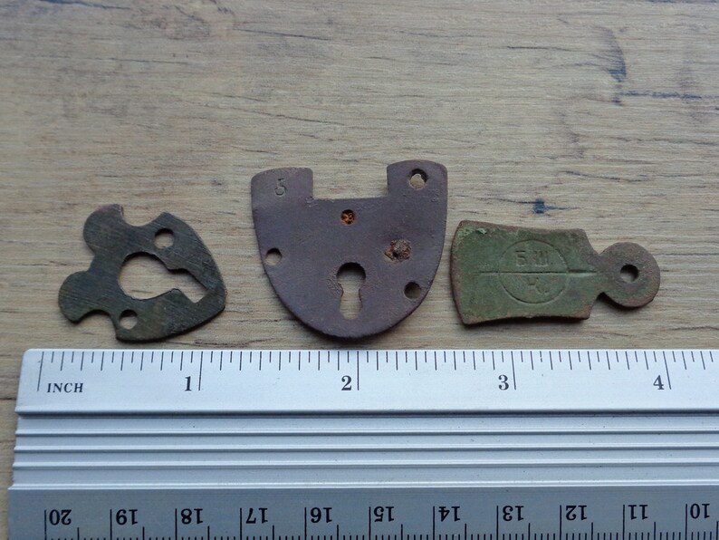Set of 3 Vintage padkeyhole 19th century Antique brass keyhole covers Details of padlock Rare original patina