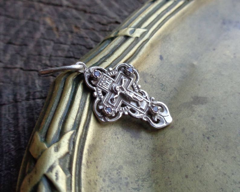 Vintage Orthodox Openwork Small Silvercubic zirconia Crucifixion Virgin Mary Child Jesus Floral ornament Sacramental Religious Symbol IC+XC