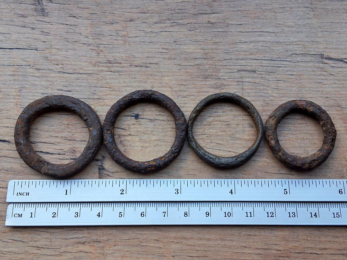 Rusty Rings Ancient Rusty Iron Rings 19-20th Century Home/farmhouse/barn Decor ...