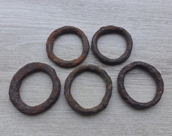 Ancient rusty iron rings 19-20th century Home/farmhouse/barn decor  Original patina