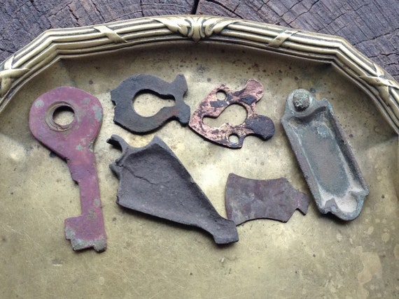 Set of 3 Vintage padkeyhole 19th century Antique brass keyhole covers Details of padlock Rare original patina
