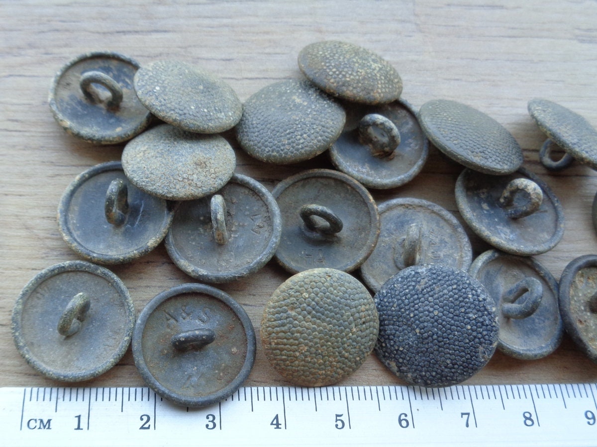 SET of 20 Vintage Zinc Buttons Military Accessories WW II ...