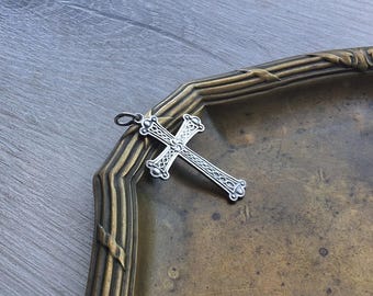 Vintage  Sterling silver  cross  Celtic ornament Religious Symbol