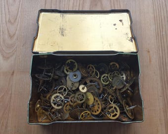 Set of 150 gears In a vintage tin box Parts of old Clock/equipment Brass-Bronze-Copper Steampunk components/supplies