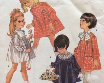 McCall's 9525, girls dress,  size 3, vintage 1960's sewing pattern
