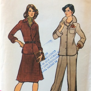 CLEARANCE!!  Vogue 8999, misses top, skirt and pants, size 12, bust 34, vintage 1970&#39;s sewing pattern,  Uncut,  Factory folds