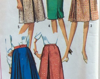 Simplicity 5884, misses skirts, waist 28, vintage 1960's sewing pattern,  Mostly uncut