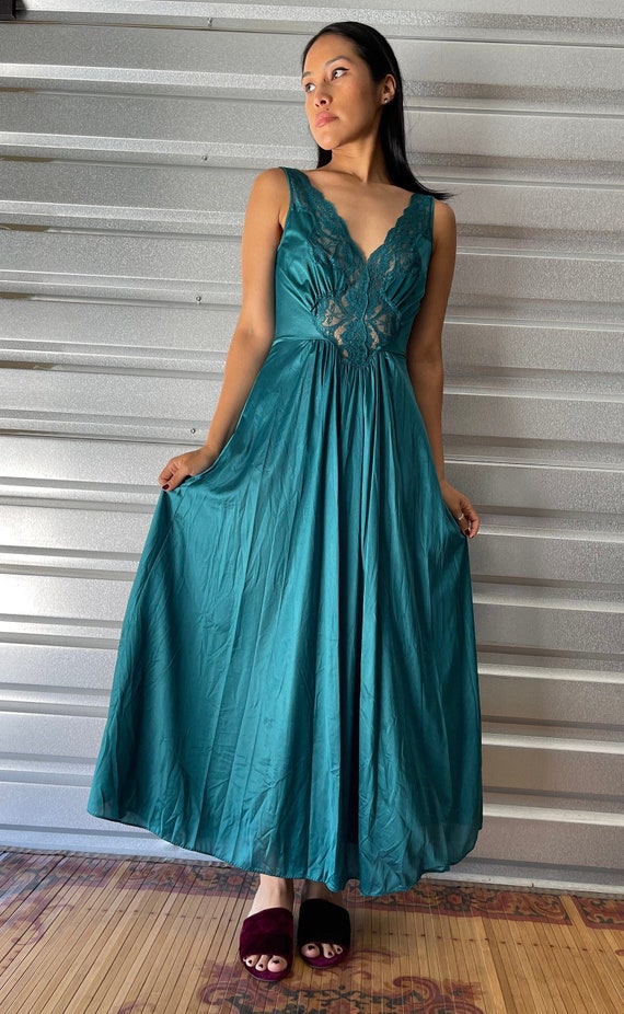 vintage vanity fair emerald nightgown