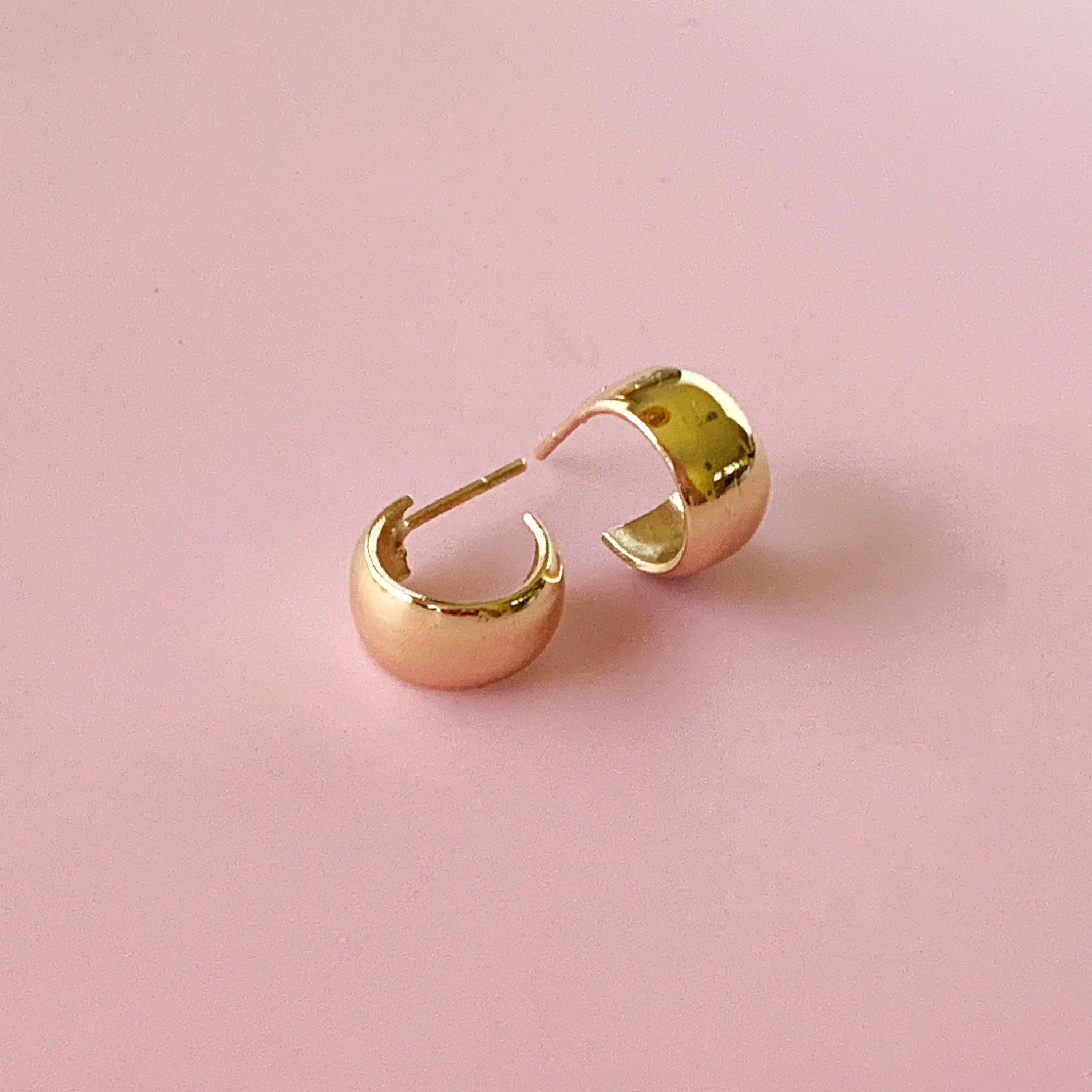 Huggie Earrings. Chunky Hoop Earrings. Small Hoops. Solid 14K Etsy