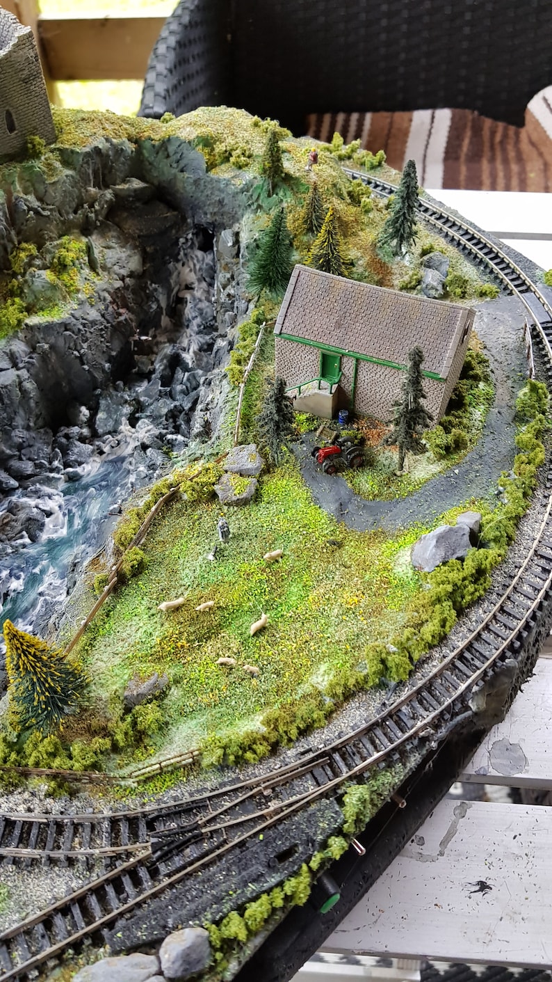 N Gauge Micro Model Railway Working Display Piece. - Etsy