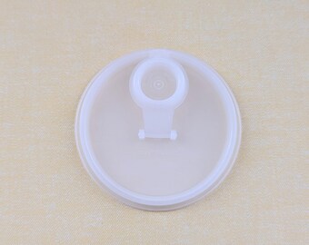 3.5 Inch Tupperware Lid with Spout