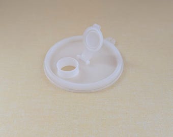 Round 4" Tupperware Replacement Lid with Pour Spout