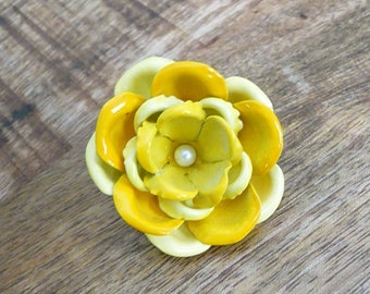 Yellow Metal Flower Pin or Cocktail Brooch