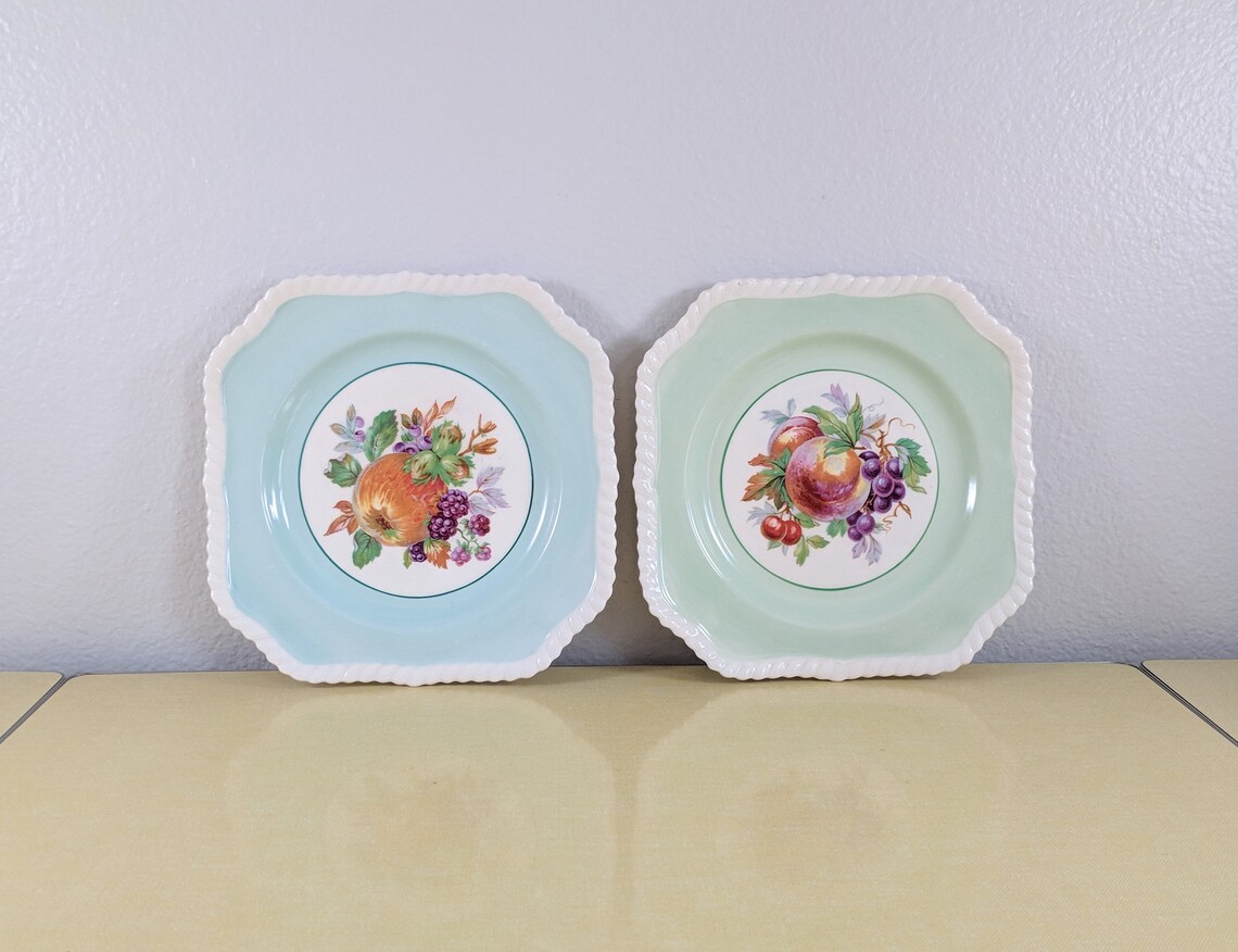 Vintage Johnson Bros Old English Plates With Fruit Pattern Etsy vintage-johnson-bros-old-english-plates-with-fruit-pattern-etsy