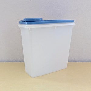 Tupperware Müsli Behälter mit Blauem Deckel