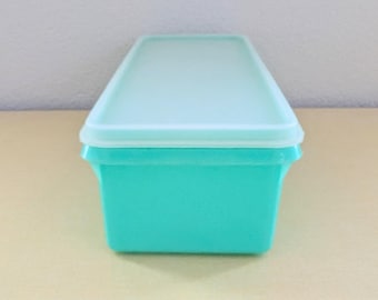 ジェダイト タッパーウェア 長方形セロリ野菜保存容器