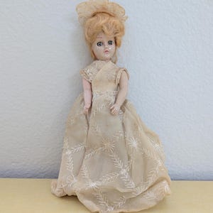 Vintage Doll of the World - Canada