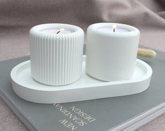 3er Set Kerzenhalter und Tablett aus weißem geriffelten und glatten Beton, Teelichthalter modern und industrial, Beton Design