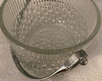 Cubitera de cristal Teleflora vintage de mediados de siglo con asa cromada, fabricada en Francia en 1955.