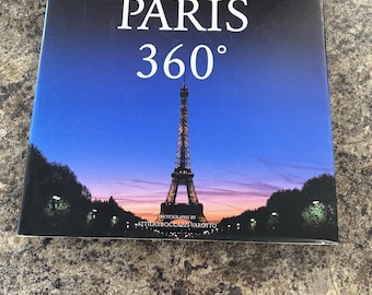 PARIS 360 autorstwa Attilio Boccazzi-varotto – książka w twardej oprawie do stolika kawowego