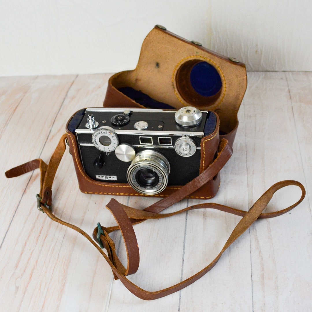 Argus C3 Matchmatic Camera With Leather Case - Etsy Argus C3 Matchmatic Camera With Leather Case - Etsy