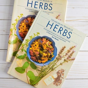 The Macmillan Treasury of Herbs: Cultivation & Use, 1980