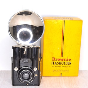 Brownie Six-20 and Flasholder Outfit