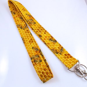Honeycomb Bee Lanyard / Beekeepers Lanyard / Garden Lanyard / Teacher Lanyard for Bee Lovers / Breakaway Lanyard with Bees / BeeKeeper Chain