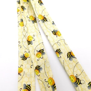 Happy Bumble Bee Lanyard / MRI Safe Option Key Lanyard / Washable Handmade / ID Badge Holder Keychain / Gift for Coworker / Option Breakaway
