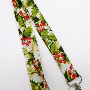 Holly and Berries Holiday Christmas Lanyard / Teacher Lanyard for Keys and ID Badge / Festive Christmas Neck Lanyard with Breakaway Option