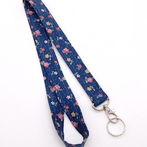 Pretty Spring Flower Lanyard / Lanyard for Teachers / Floral Bouquet Summer Lanyard / Lanyard for Keys / Mom Gift Lanyard