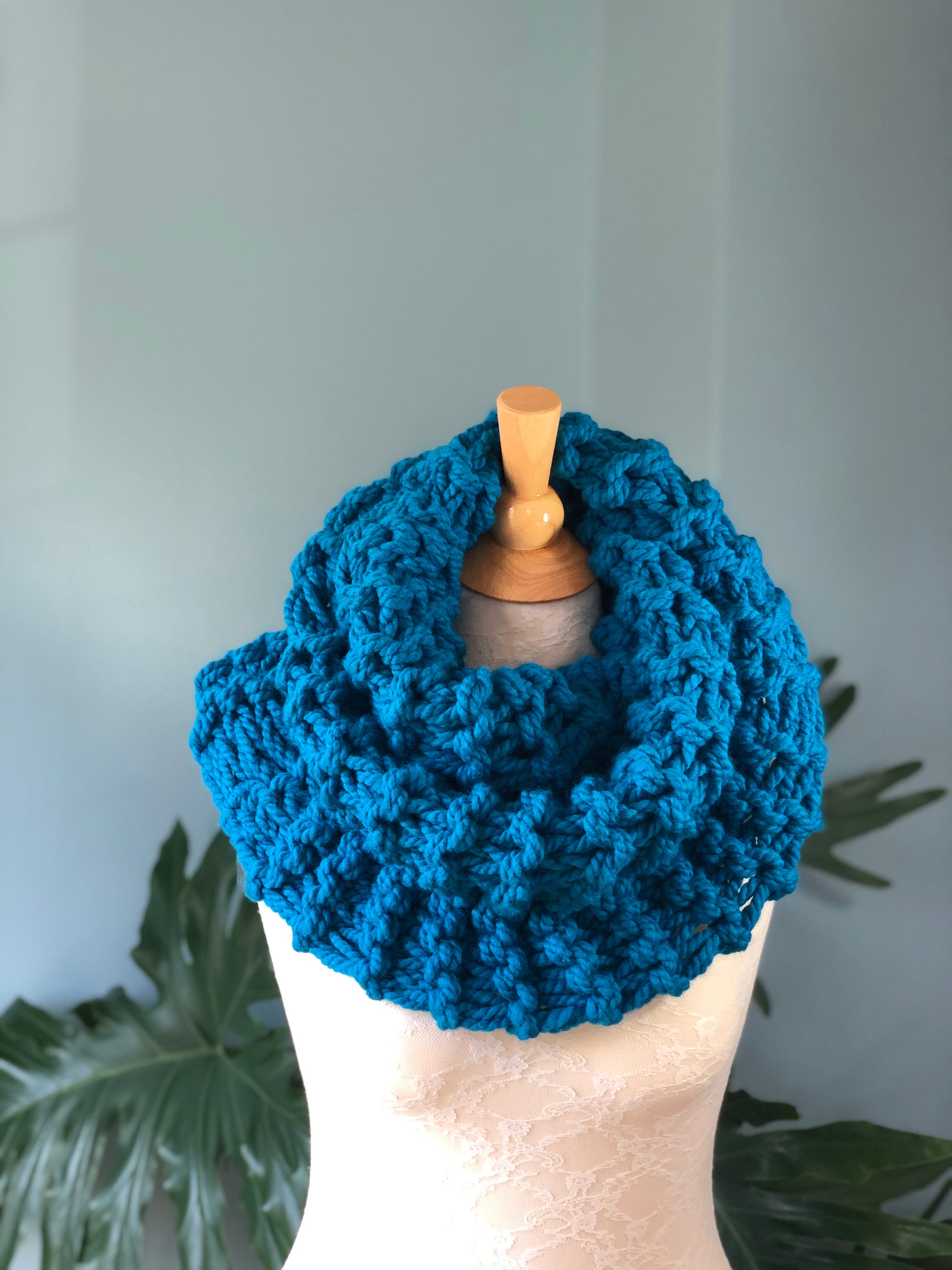 Outlander Inspired Mobius Cowl, Chunky Scarf in Bright Teal, Hand ...