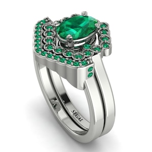 Minimalist 14K White Gold Honeycomb Halo Oval Emerald Bridal Set Bridal set 100% Natural Green Emerald 0.66 - Laura