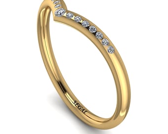 14K Yellow Gold V Shape Minimalist Diamond Ring For Women