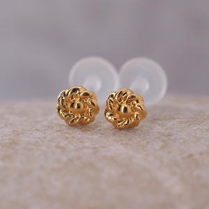 Tragus Helix Flat Back Stud 16G Threadless Labret Cartilage Earring Tiny Gold Flower