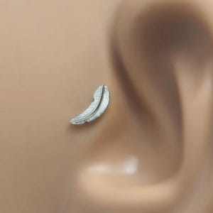 Piercing al trago 16g - Perno a piuma per trago - Perno a cartilagine - Bioflex calibro 16 - Perno a piuma per elica - Trago calibro 16 - Orecchino a elica 16g